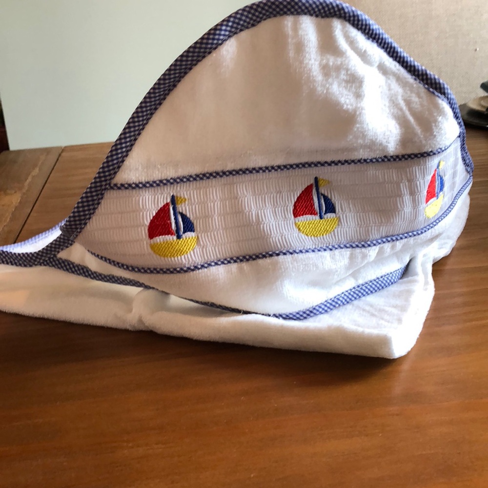 Smocked Hooded towel